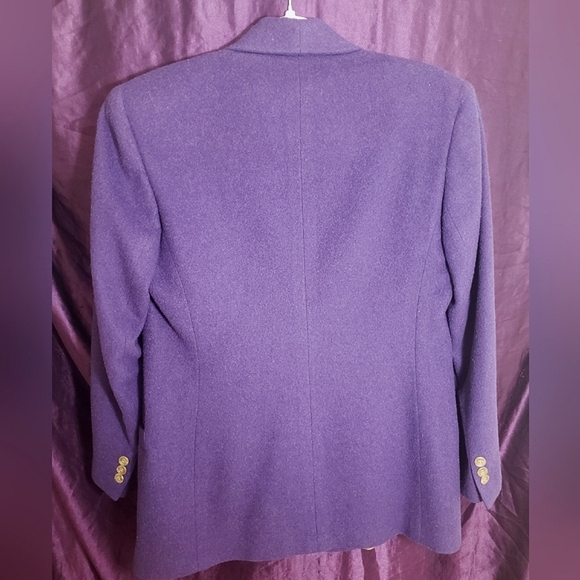 Elegant Stylish Vibrant Purple 100% Camel Hair Coat by Woolf Brothers - Picture 10 of 13